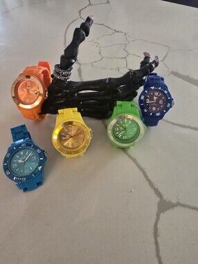 Rare Discontinued Ice-Watch Collection – Vibrant Vintage Statement Pieces (5)